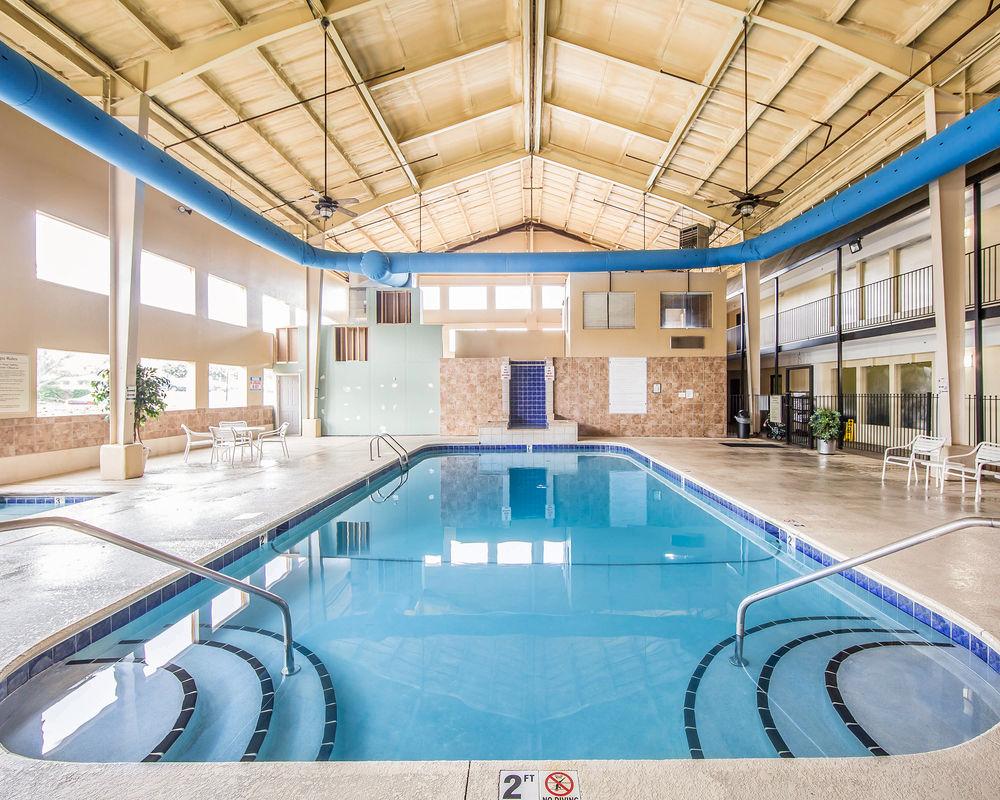 Oyo Hotel Knoxville Tn Cedar Bluff I-40 Bagian luar foto