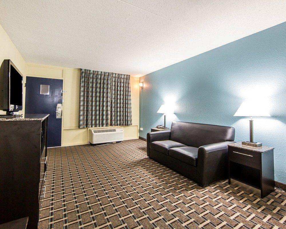 Oyo Hotel Knoxville Tn Cedar Bluff I-40 Bagian luar foto
