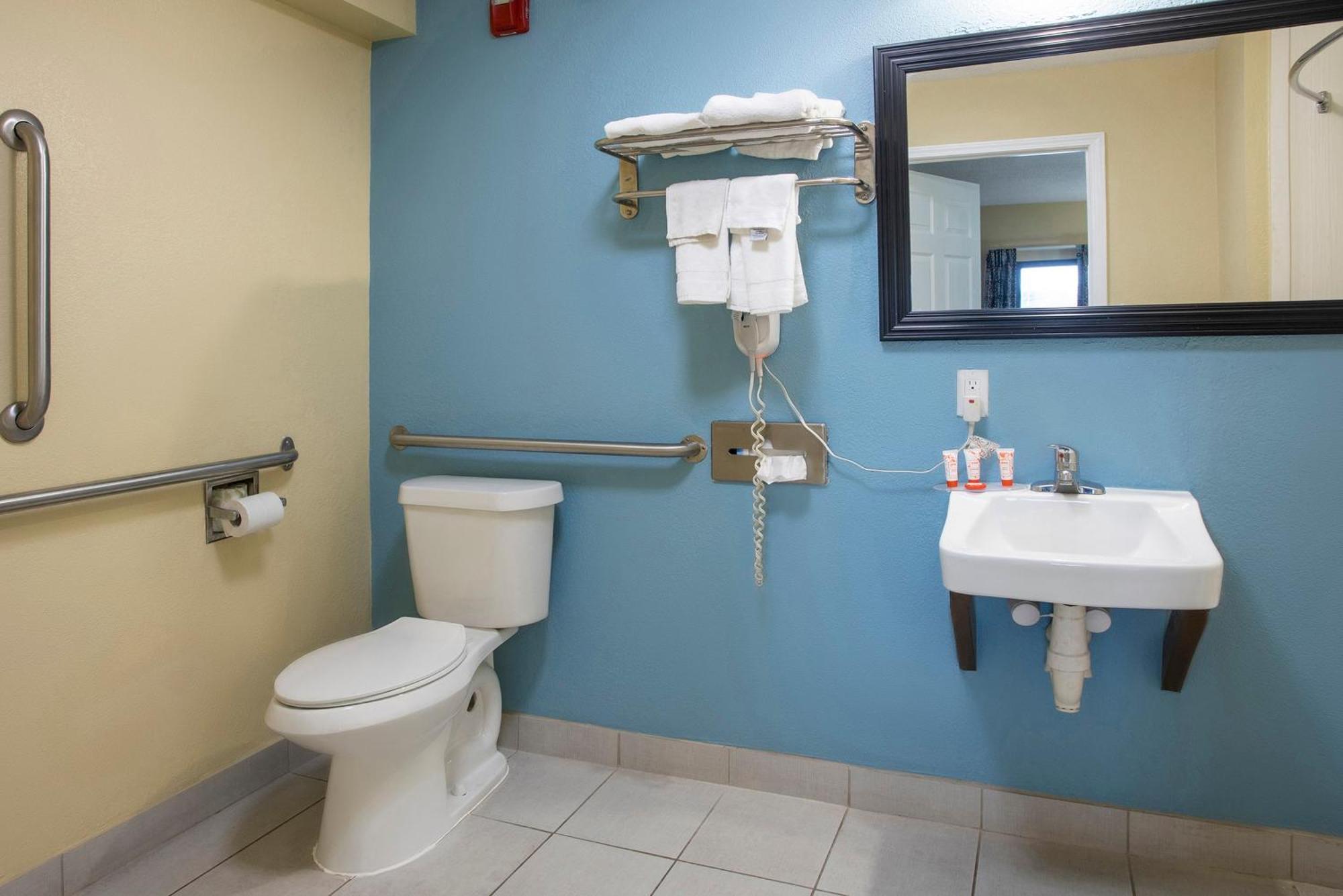Oyo Hotel Knoxville Tn Cedar Bluff I-40 Bagian luar foto