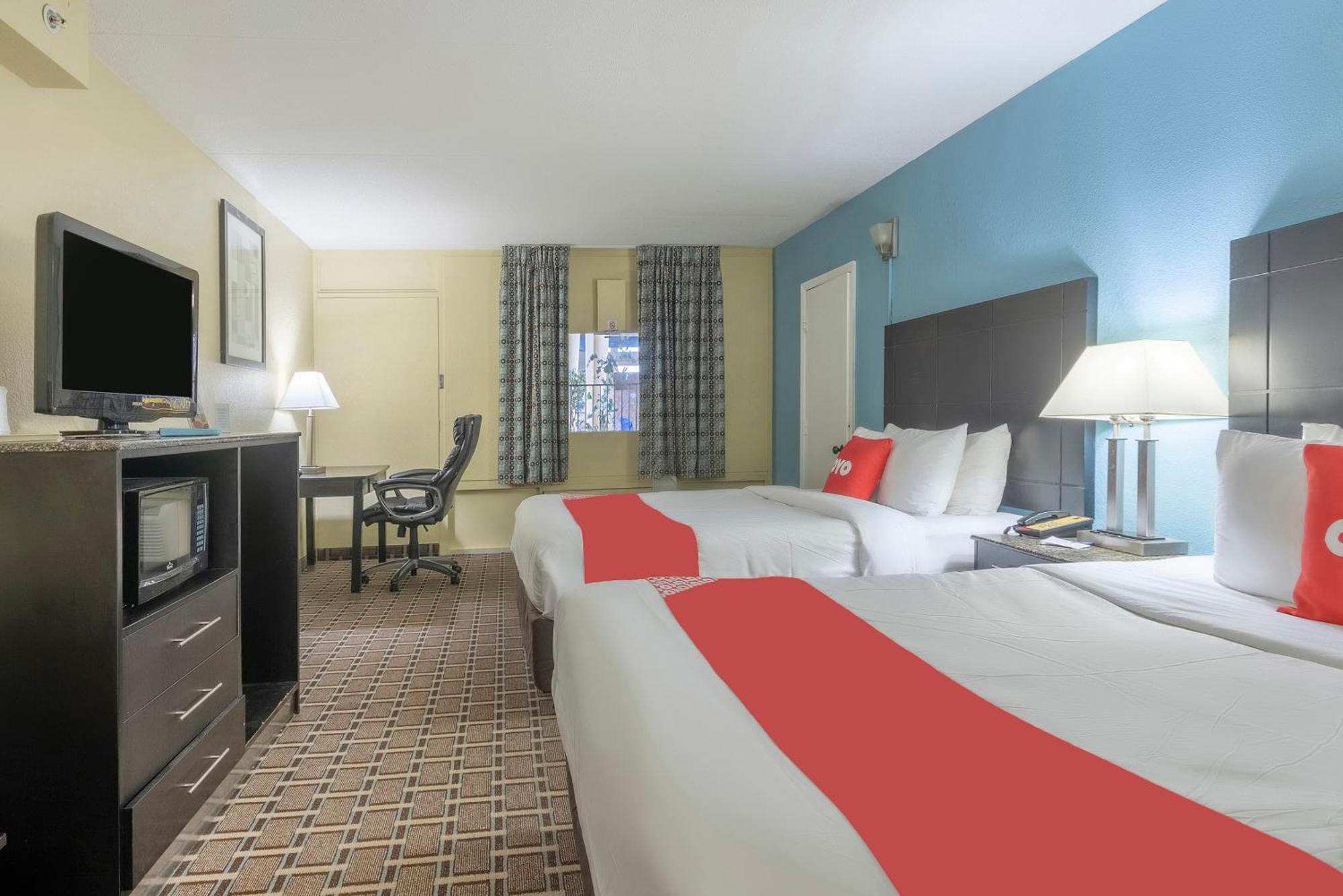 Oyo Hotel Knoxville Tn Cedar Bluff I-40 Bagian luar foto