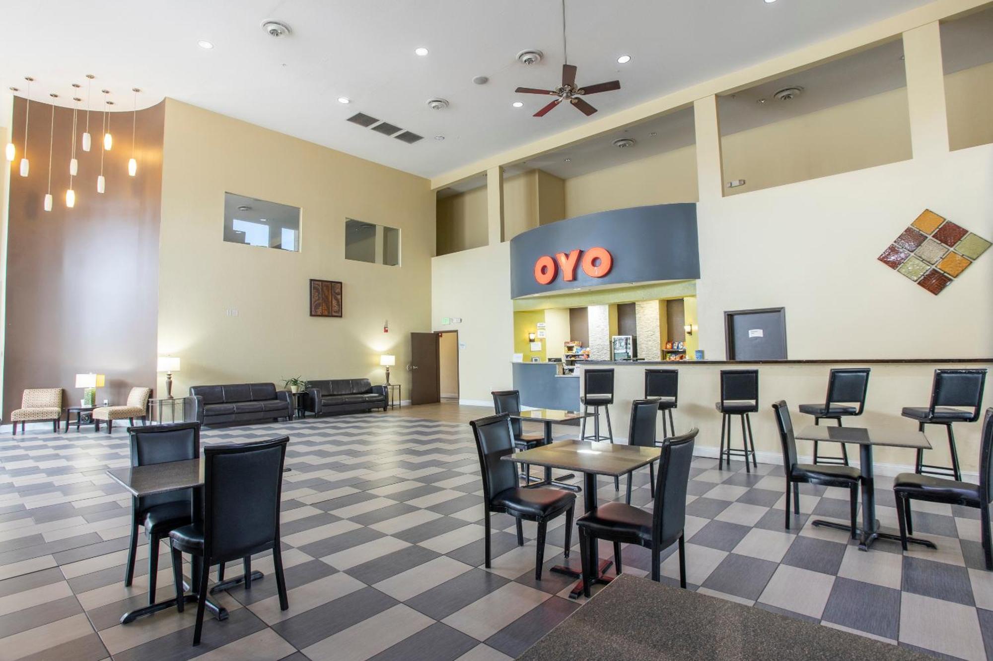 Oyo Hotel Knoxville Tn Cedar Bluff I-40 Bagian luar foto