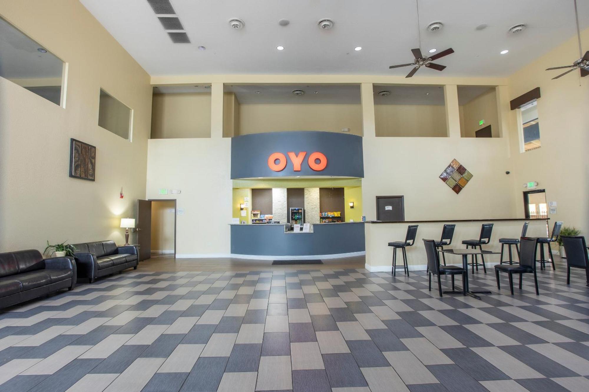 Oyo Hotel Knoxville Tn Cedar Bluff I-40 Bagian luar foto