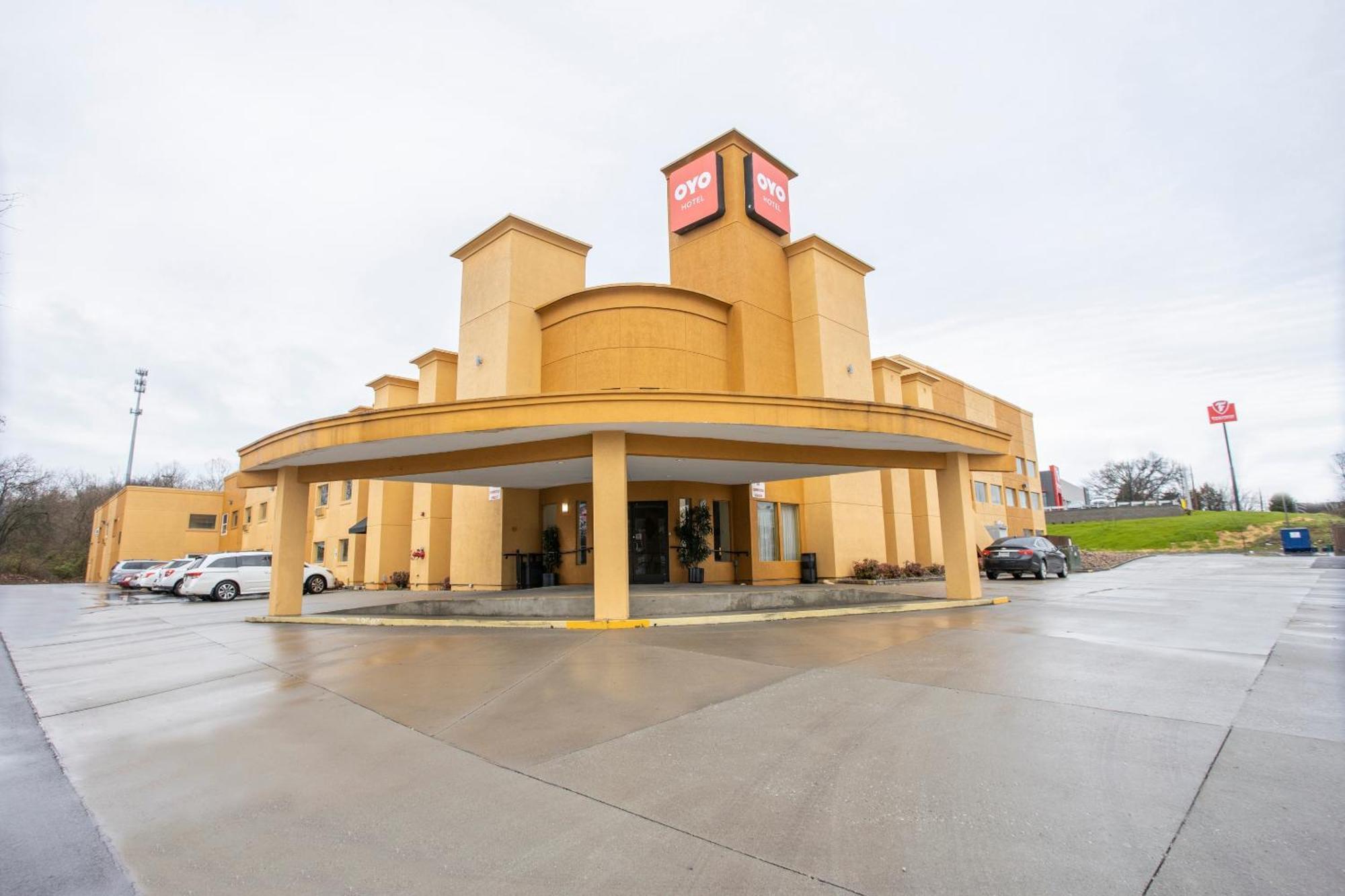 Oyo Hotel Knoxville Tn Cedar Bluff I-40 Bagian luar foto
