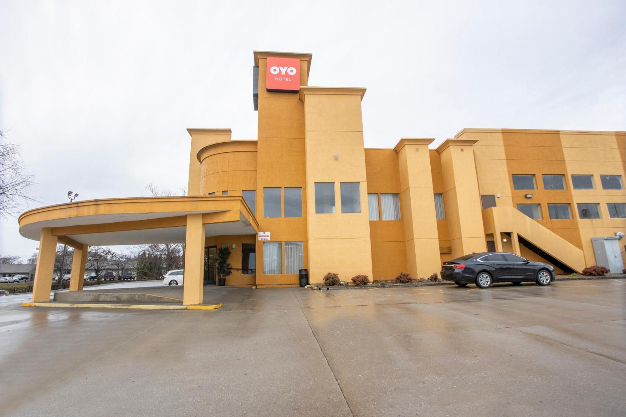 Oyo Hotel Knoxville Tn Cedar Bluff I-40 Bagian luar foto